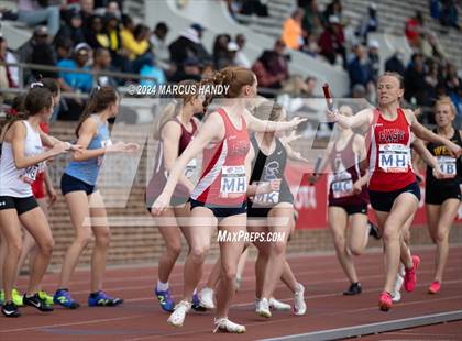 Thumbnail 3 in Penn Relays (4 X 400 Meter) photogallery.