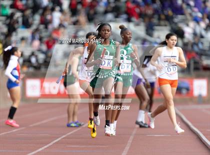 Thumbnail 3 in Penn Relays (4 X 400 Meter) photogallery.