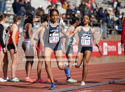 Thumbnail 3 in Penn Relays (4 X 400 Meter) photogallery.