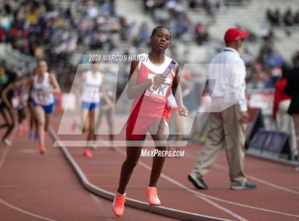 Thumbnail 2 in Penn Relays (4 X 400 Meter) photogallery.
