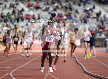 Thumbnail 2 in Penn Relays (4 X 400 Meter) photogallery.