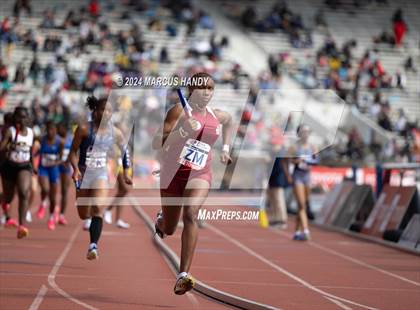 Thumbnail 1 in Penn Relays (4 X 400 Meter) photogallery.