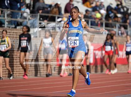 Thumbnail 2 in Penn Relays (4 X 400 Meter) photogallery.