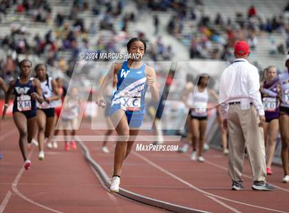 Thumbnail 2 in Penn Relays (4 X 400 Meter) photogallery.