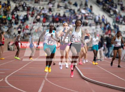 Thumbnail 1 in Penn Relays (4 X 400 Meter) photogallery.