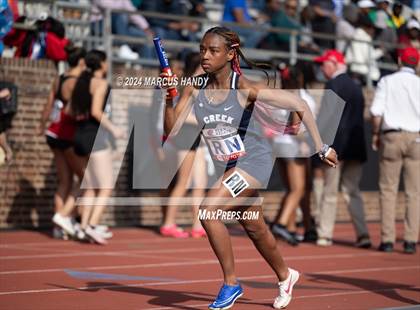 Thumbnail 1 in Penn Relays (4 X 400 Meter) photogallery.