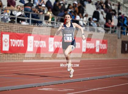 Thumbnail 3 in Penn Relays (4 X 400 Meter) photogallery.