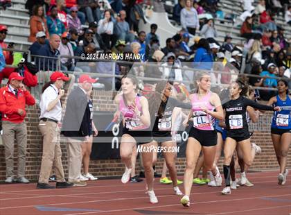 Thumbnail 2 in Penn Relays (4 X 400 Meter) photogallery.
