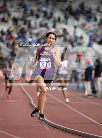 Thumbnail 3 in Penn Relays (4 X 400 Meter) photogallery.