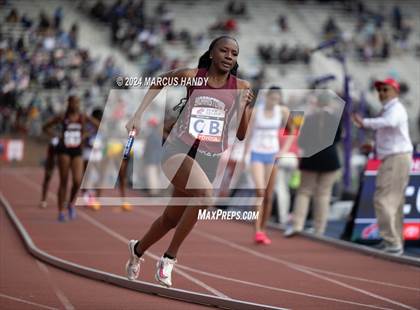 Thumbnail 3 in Penn Relays (4 X 400 Meter) photogallery.