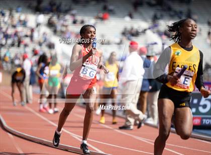 Thumbnail 1 in Penn Relays (4 X 400 Meter) photogallery.