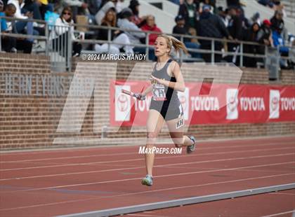Thumbnail 2 in Penn Relays (4 X 400 Meter) photogallery.