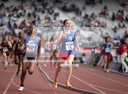 Thumbnail 2 in Penn Relays (4 X 400 Meter) photogallery.