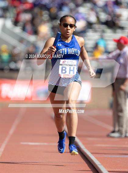 Thumbnail 3 in Penn Relays (4 X 400 Meter) photogallery.