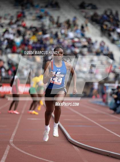 Thumbnail 1 in Penn Relays (4 X 400 Meter) photogallery.