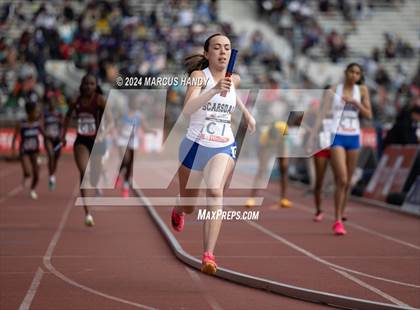 Thumbnail 3 in Penn Relays (4 X 400 Meter) photogallery.