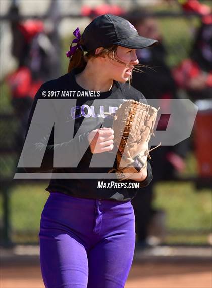 Thumbnail 2 in Fort Collins vs. Pomona (CHSAA 5A Region 2 Playoff) photogallery.