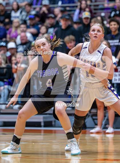 Thumbnail 2 in Wayne vs. Tabiona (UHSAA 1A Final) photogallery.