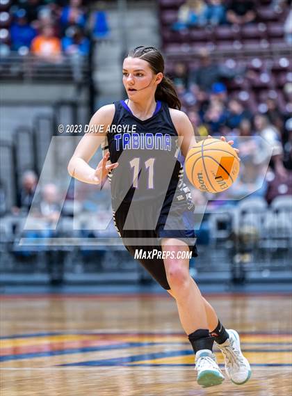 Thumbnail 2 in Wayne vs. Tabiona (UHSAA 1A Final) photogallery.