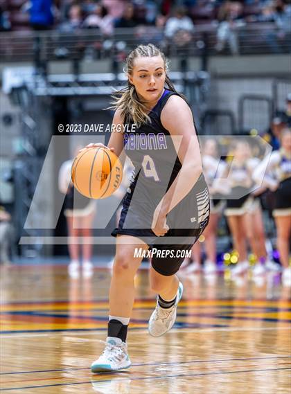 Thumbnail 1 in Wayne vs. Tabiona (UHSAA 1A Final) photogallery.