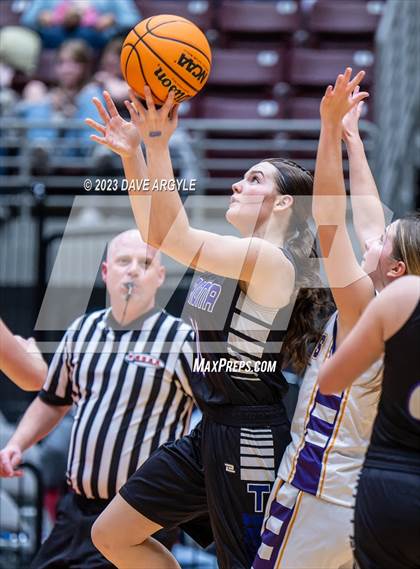 Thumbnail 2 in Wayne vs. Tabiona (UHSAA 1A Final) photogallery.