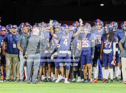 Thumbnail 3 in St. Thomas Aquinas vs. Tampa Bay Tech (FHSAA 7A Final) photogallery.