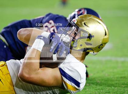 Thumbnail 2 in St. Thomas Aquinas vs. Tampa Bay Tech (FHSAA 7A Final) photogallery.