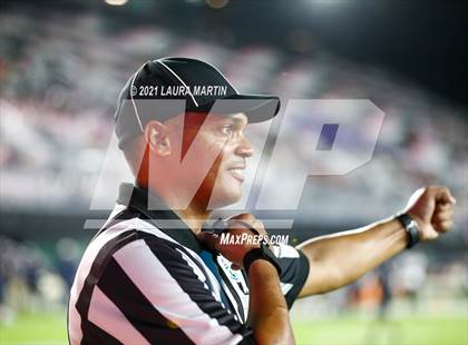 Thumbnail 3 in St. Thomas Aquinas vs. Tampa Bay Tech (FHSAA 7A Final) photogallery.