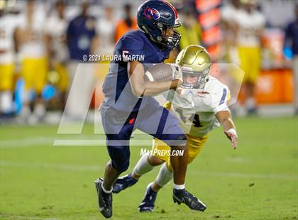 Thumbnail 3 in St. Thomas Aquinas vs. Tampa Bay Tech (FHSAA 7A Final) photogallery.