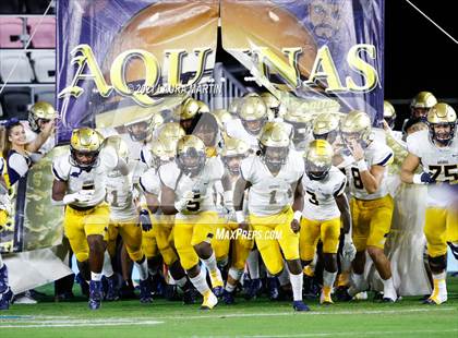 Thumbnail 3 in St. Thomas Aquinas vs. Tampa Bay Tech (FHSAA 7A Final) photogallery.