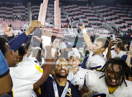 Thumbnail 3 in St. Thomas Aquinas vs. Tampa Bay Tech (FHSAA 7A Final) photogallery.