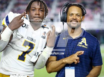Thumbnail 3 in St. Thomas Aquinas vs. Tampa Bay Tech (FHSAA 7A Final) photogallery.