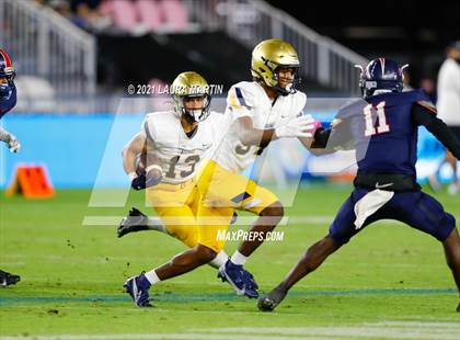 Thumbnail 3 in St. Thomas Aquinas vs. Tampa Bay Tech (FHSAA 7A Final) photogallery.