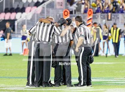 Thumbnail 2 in St. Thomas Aquinas vs. Tampa Bay Tech (FHSAA 7A Final) photogallery.