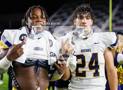 Thumbnail 3 in St. Thomas Aquinas vs. Tampa Bay Tech (FHSAA 7A Final) photogallery.