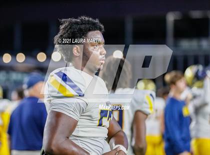 Thumbnail 2 in St. Thomas Aquinas vs. Tampa Bay Tech (FHSAA 7A Final) photogallery.