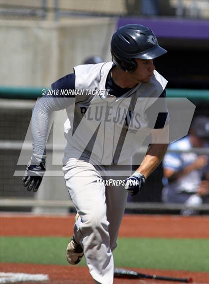 Thumbnail 2 in Southeast vs. Sabetha (KSHSAA 3A Quarterfinal) photogallery.