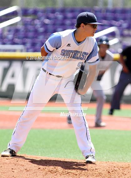 Thumbnail 1 in Southeast vs. Sabetha (KSHSAA 3A Quarterfinal) photogallery.