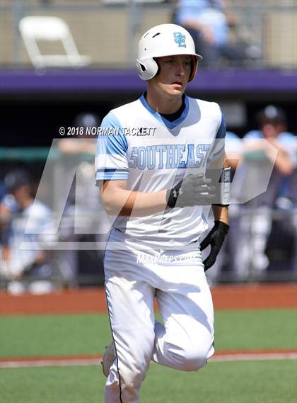 Thumbnail 3 in Southeast vs. Sabetha (KSHSAA 3A Quarterfinal) photogallery.