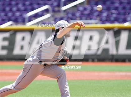 Thumbnail 2 in Southeast vs. Sabetha (KSHSAA 3A Quarterfinal) photogallery.