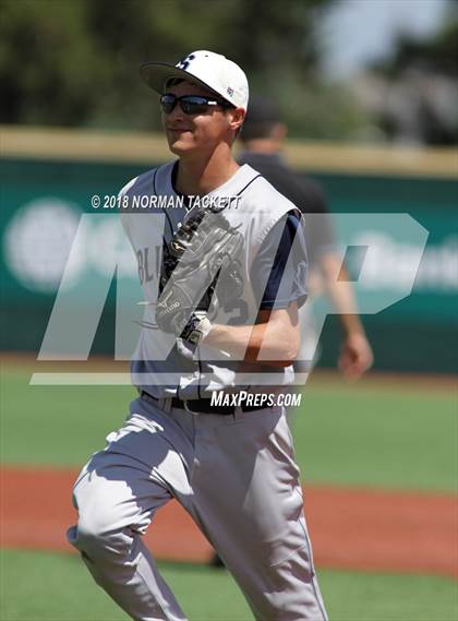 Thumbnail 3 in Southeast vs. Sabetha (KSHSAA 3A Quarterfinal) photogallery.