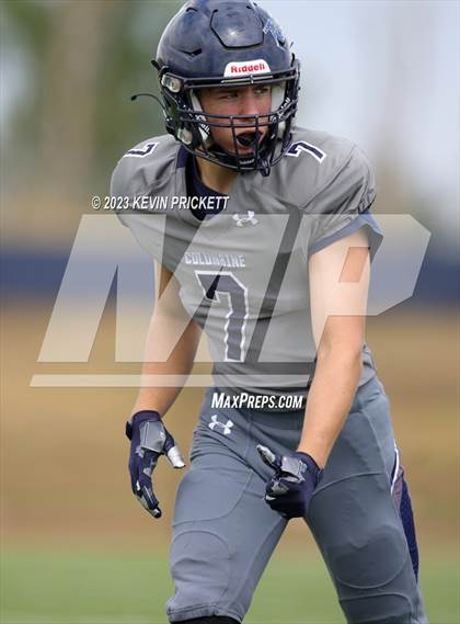 Thumbnail 2 in Mullen @ Columbine photogallery.