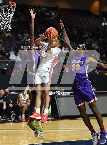 Thumbnail 2 in Bishop Gorman vs. Durango (Tarkanian Classic) photogallery.