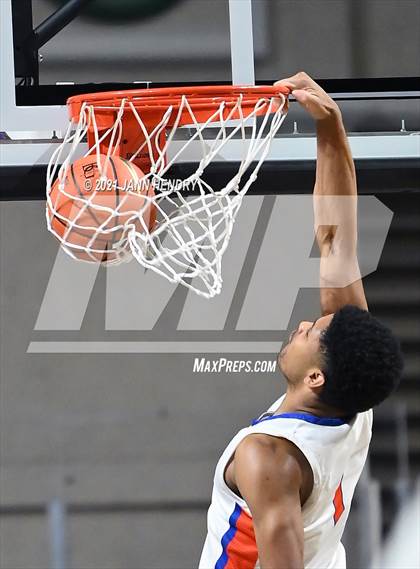 Thumbnail 1 in Bishop Gorman vs. Durango (Tarkanian Classic) photogallery.