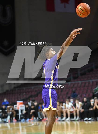 Thumbnail 2 in Bishop Gorman vs. Durango (Tarkanian Classic) photogallery.