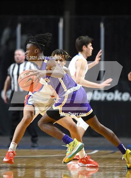 Thumbnail 1 in Bishop Gorman vs. Durango (Tarkanian Classic) photogallery.