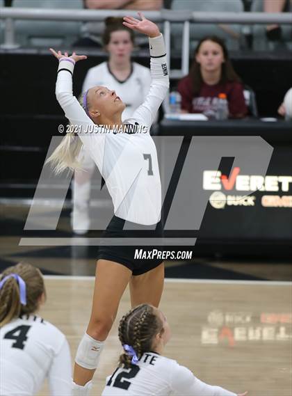 Thumbnail 1 in Sheridan @ Bauxite photogallery.