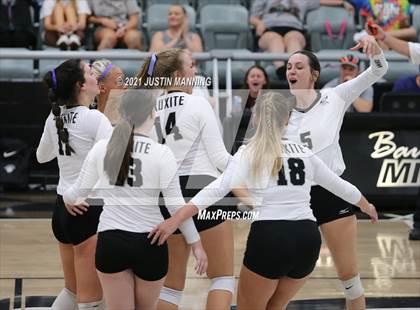 Thumbnail 2 in Sheridan @ Bauxite photogallery.