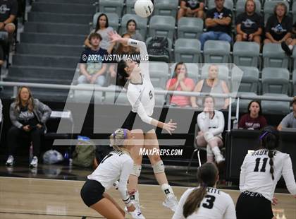 Thumbnail 2 in Sheridan @ Bauxite photogallery.
