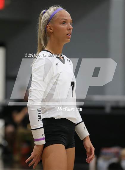 Thumbnail 3 in Sheridan @ Bauxite photogallery.